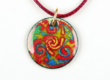 triskel coloré sur médaillon